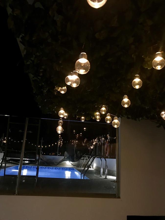 Hotel Grand H&R Вилета Екстериор снимка